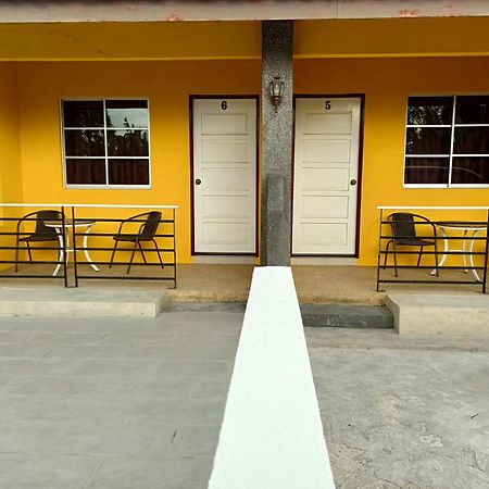Ziella De Villa Pantai Cenang  Bagian luar foto